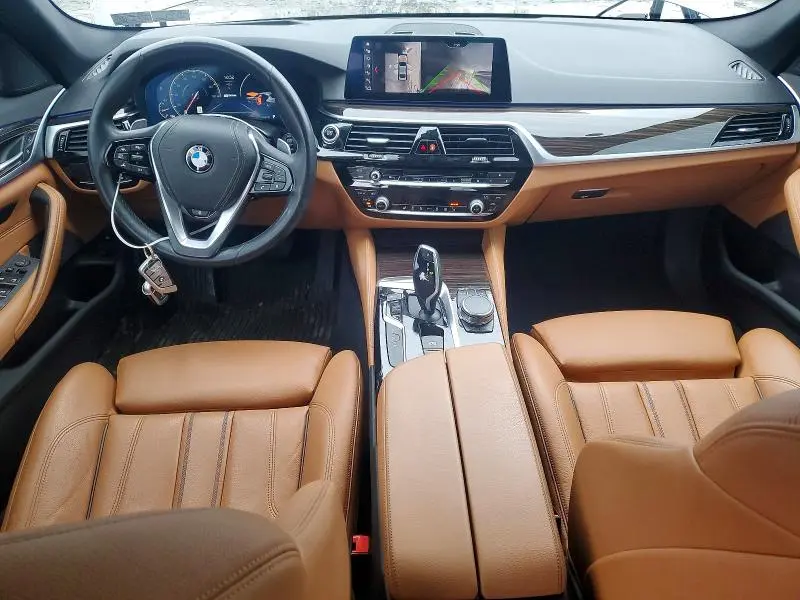 2019 BMW 530XE   