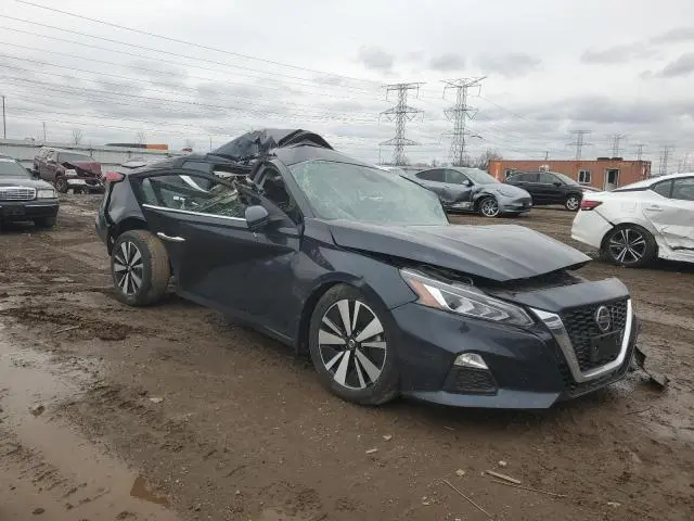 2021 NISSAN ALTIMA SV  