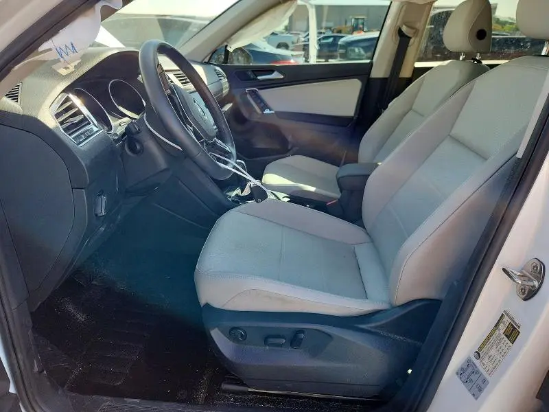 2020 VOLKSWAGEN TIGUAN SE  