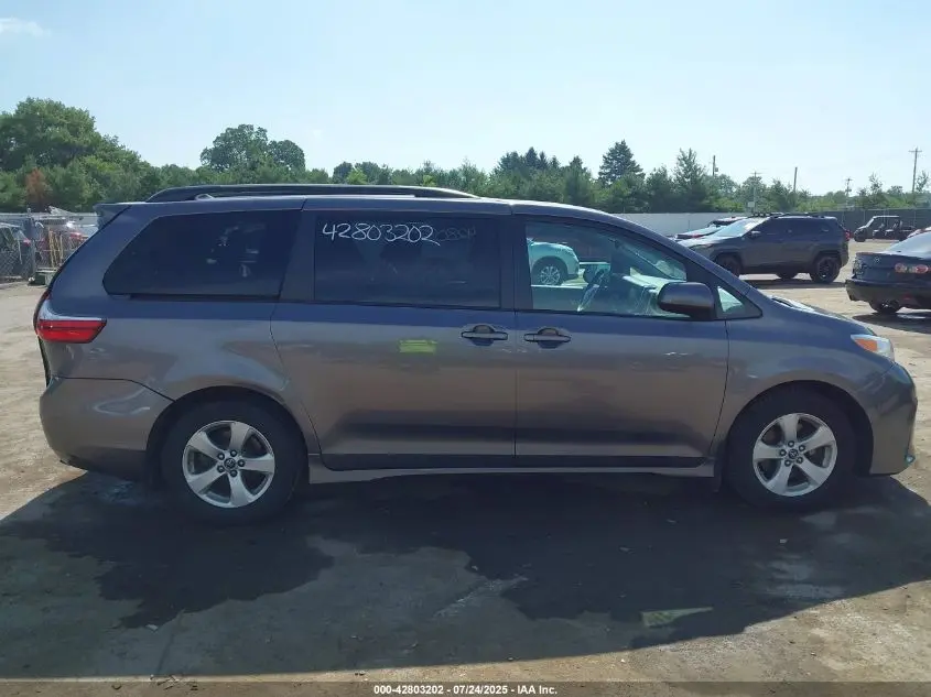 2019 TOYOTA SIENNA LE 8-PASSENGER