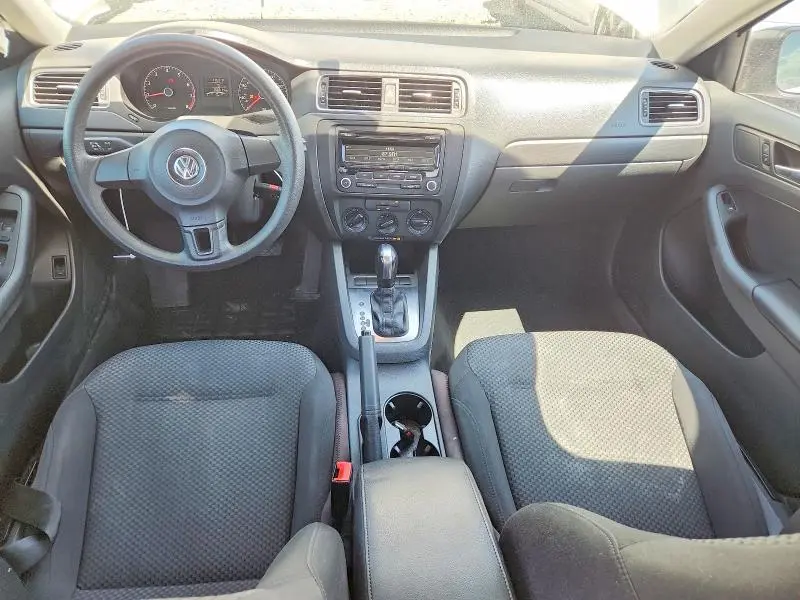 2013 VOLKSWAGEN JETTA BASE  