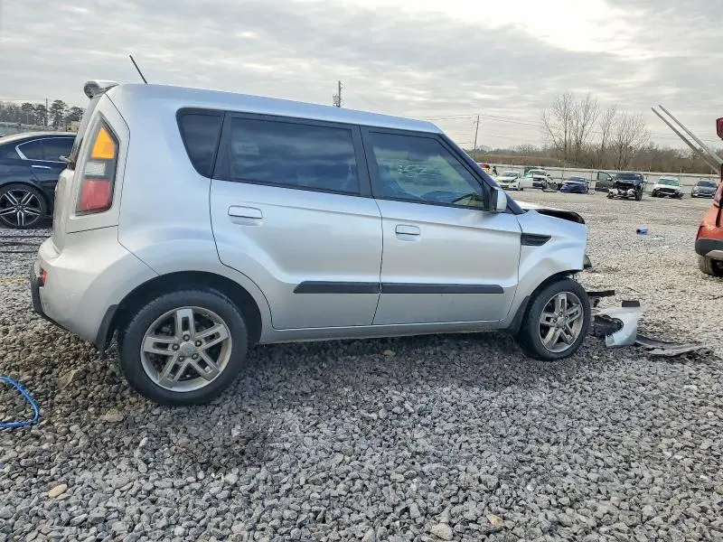 2010 KIA SOUL +  
