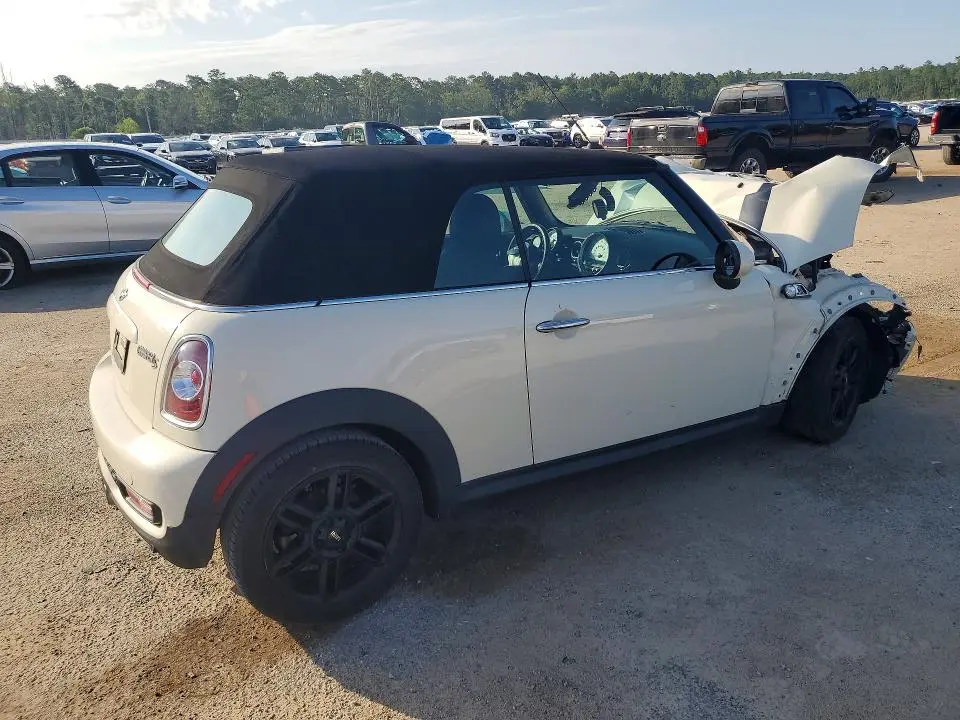 2014 MINI COOPER S  