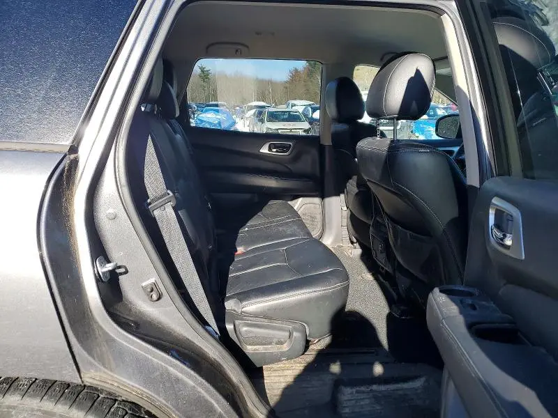 2015 NISSAN PATHFINDER S  