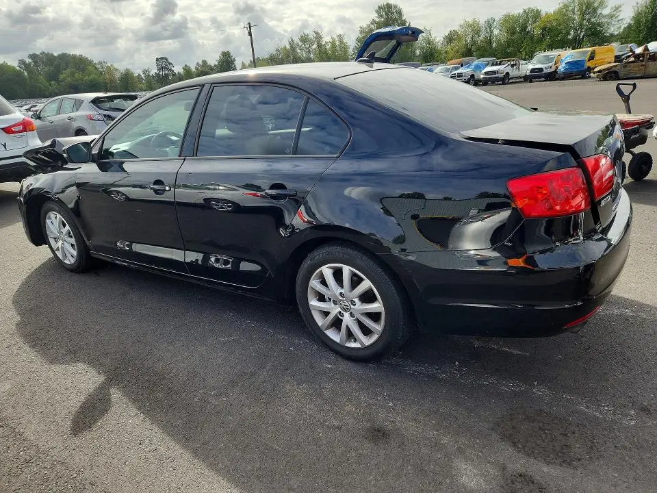 2012 VOLKSWAGEN JETTA SE  