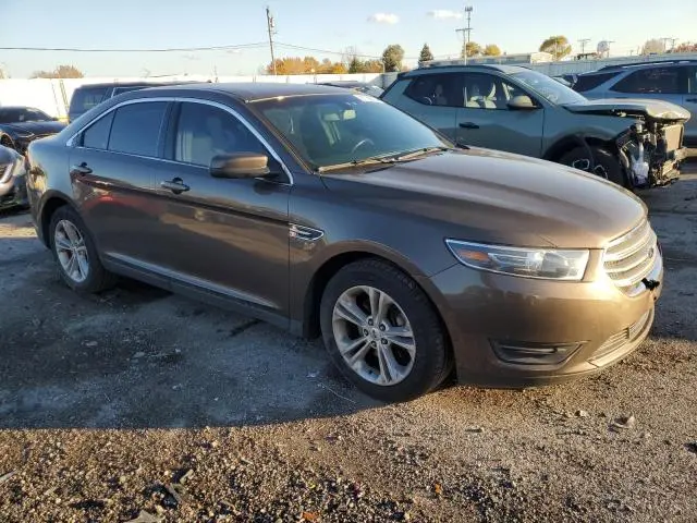 2015 FORD TAURUS SEL  