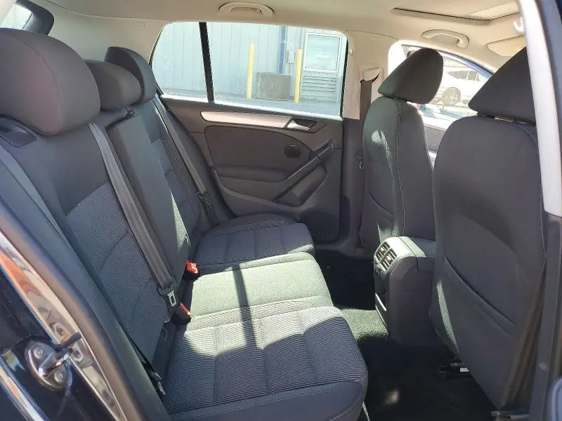 2012 VOLKSWAGEN GOLF   