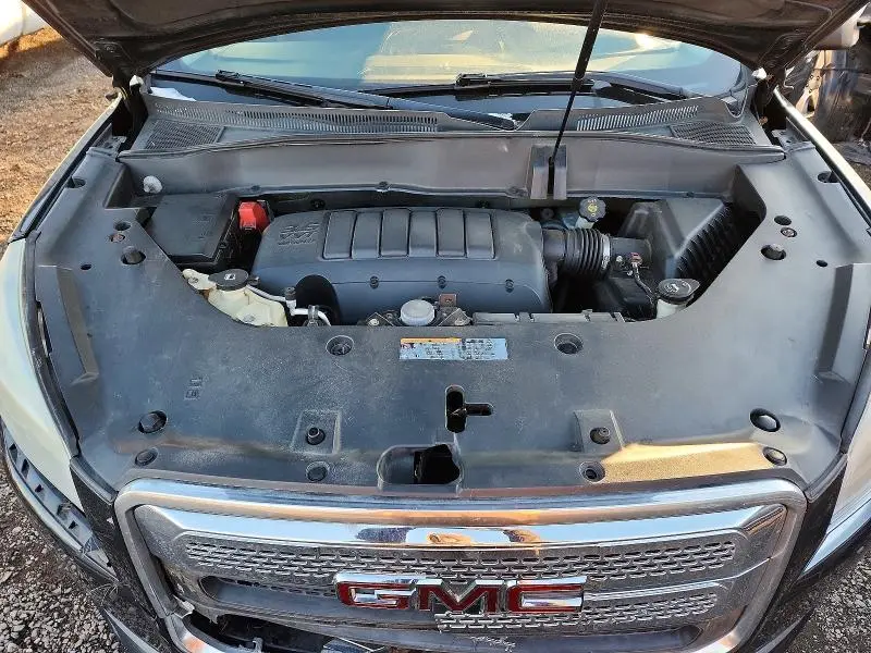 2013 GMC ACADIA SLE  