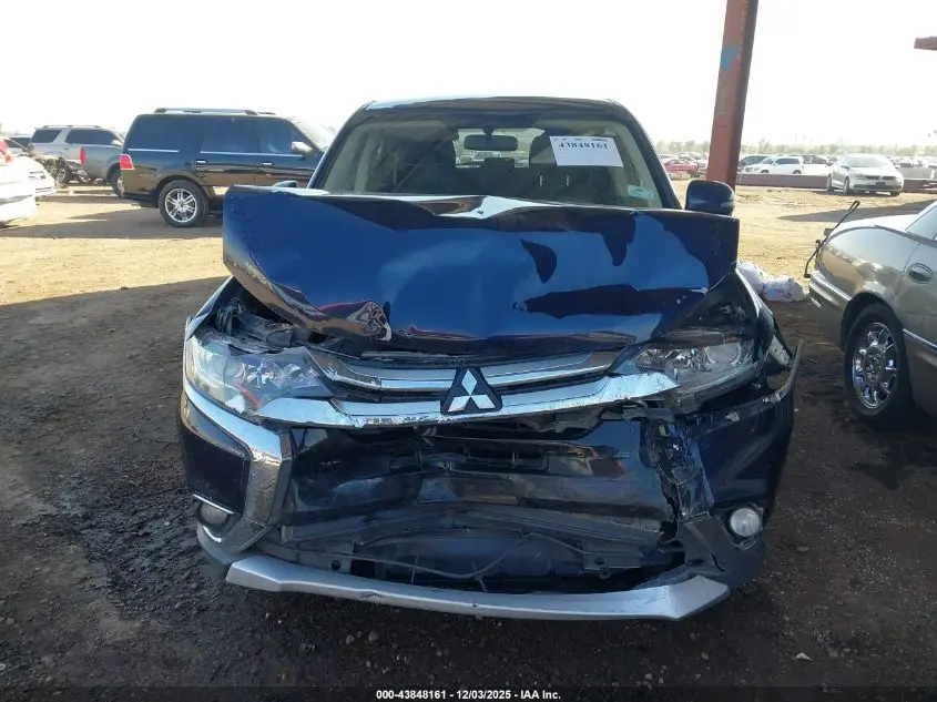 2018 MITSUBISHI OUTLANDER SE