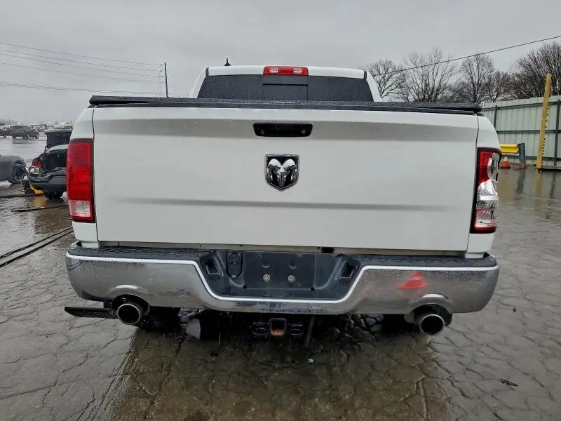 2018 RAM 1500 SLT  