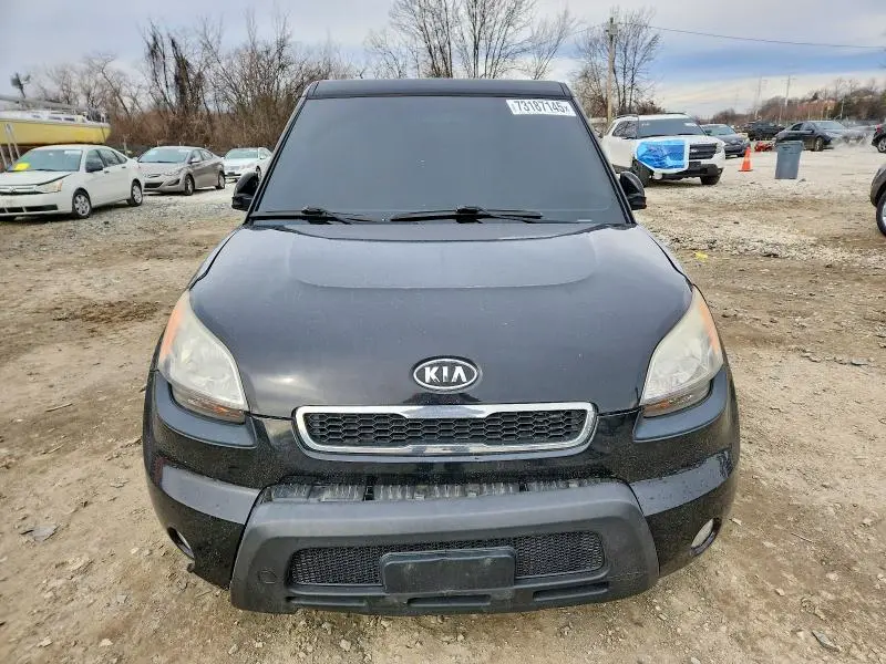 2011 KIA SOUL +  