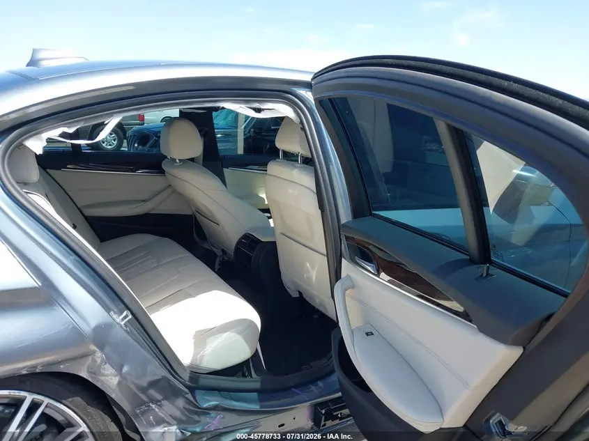 2019 BMW 540I  