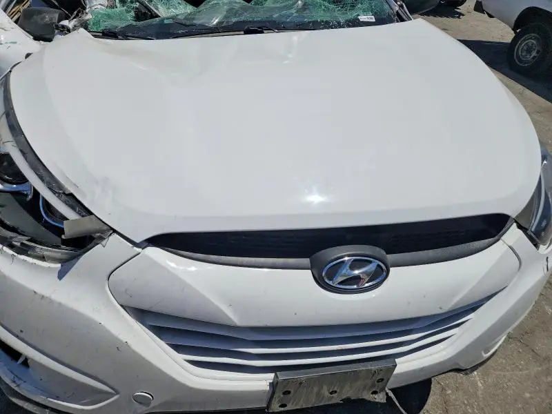 2015 HYUNDAI TUCSON SE  