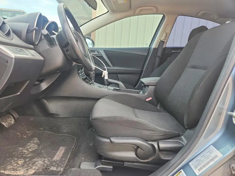 2013 MAZDA 3 I  