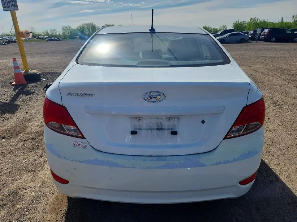 2015 HYUNDAI ACCENT GLS  