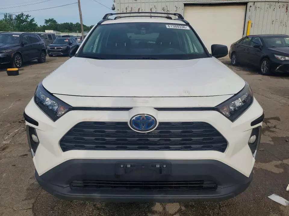 2021 TOYOTA RAV4 LE  