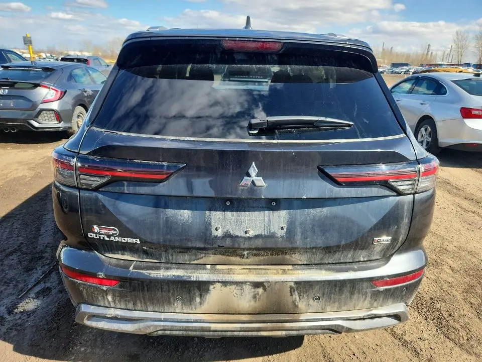2025 MITSUBISHI OUTLANDER SE  