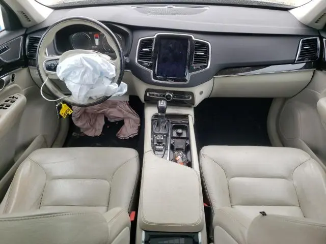 2018 VOLVO XC90 T6  
