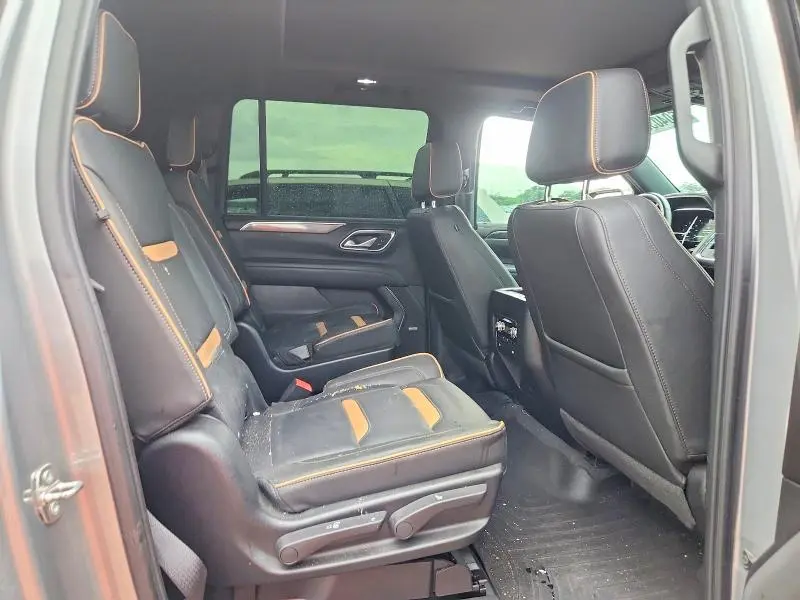 2024 GMC YUKON XL K1500 AT4  