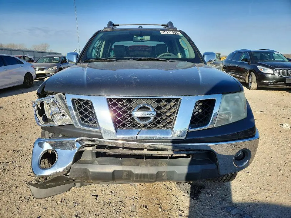 2011 NISSAN FRONTIER S  