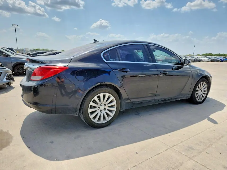 2012 BUICK REGAL   