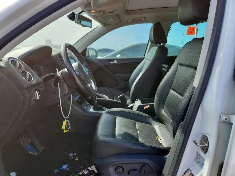 2016 VOLKSWAGEN TIGUAN S  