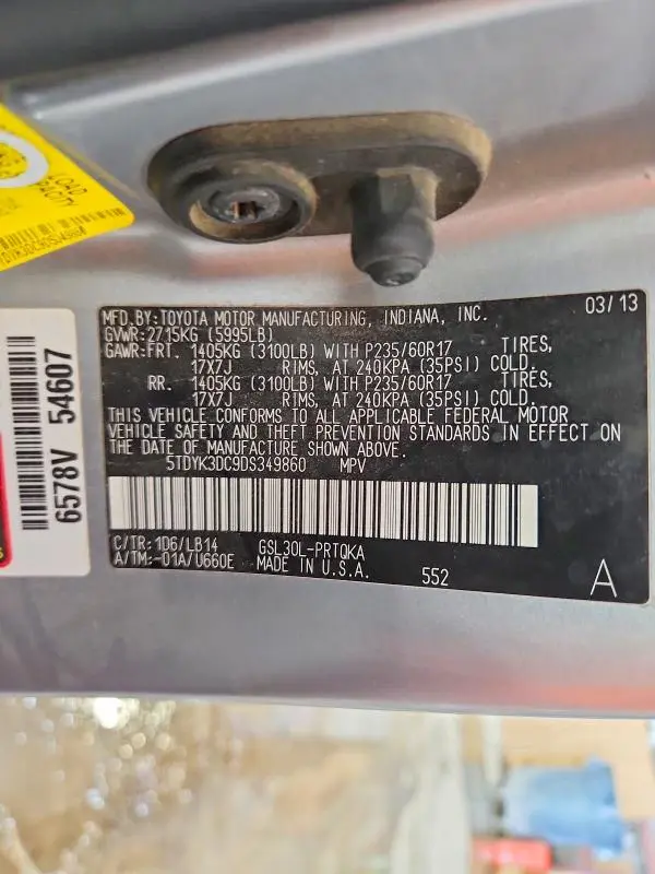 2013 TOYOTA SIENNA XLE 8-PASSENGER  