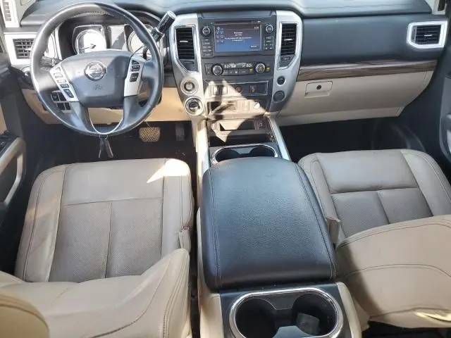 2017 NISSAN TITAN SV  