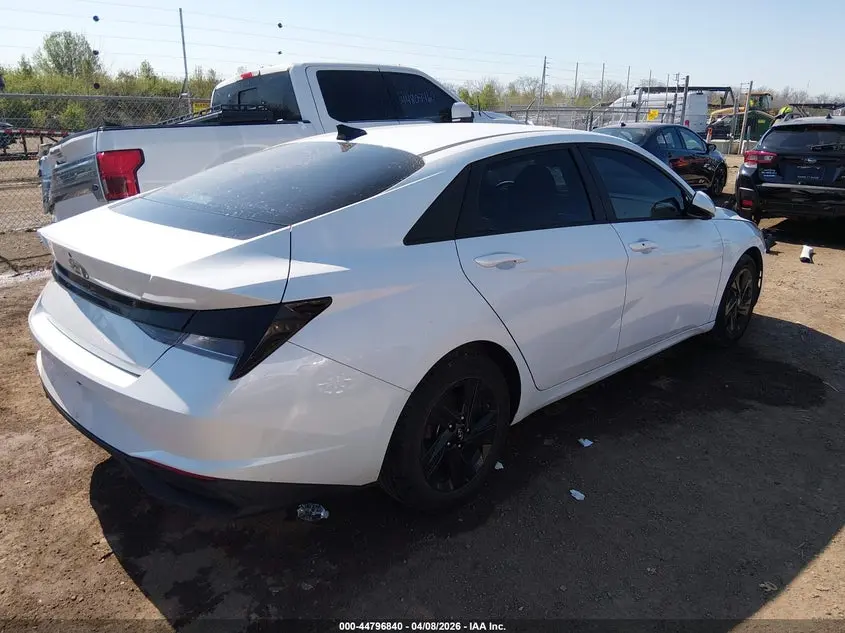 2021 HYUNDAI ELANTRA SEL