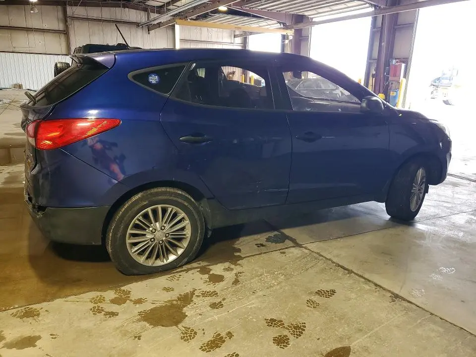 2010 HYUNDAI TUCSON GLS  