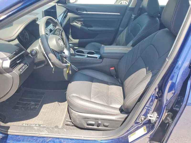2024 NISSAN ALTIMA SR  