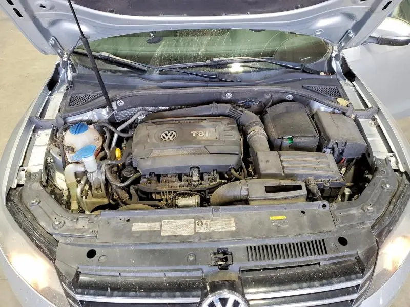 2015 VOLKSWAGEN PASSAT S  
