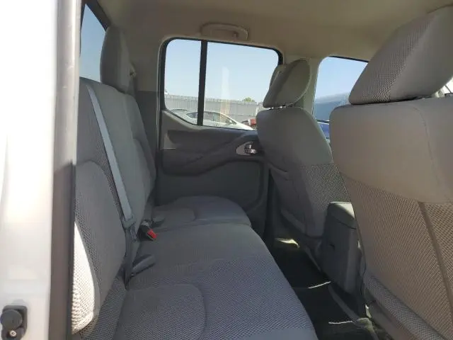 2016 NISSAN FRONTIER S  