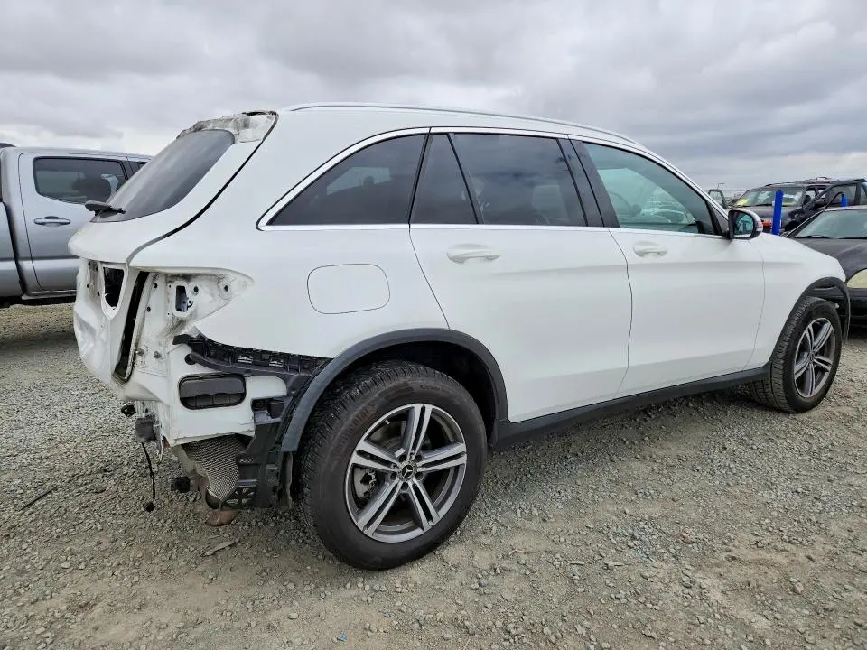 2020 MERCEDES-BENZ GLC 300  