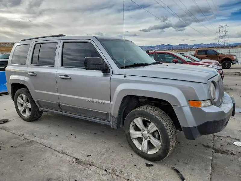 2016 JEEP PATRIOT LATITUDE  