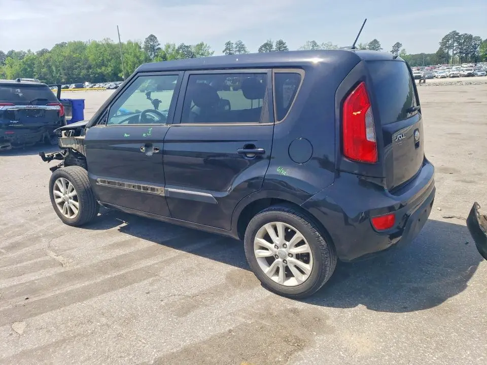 2013 KIA SOUL +  