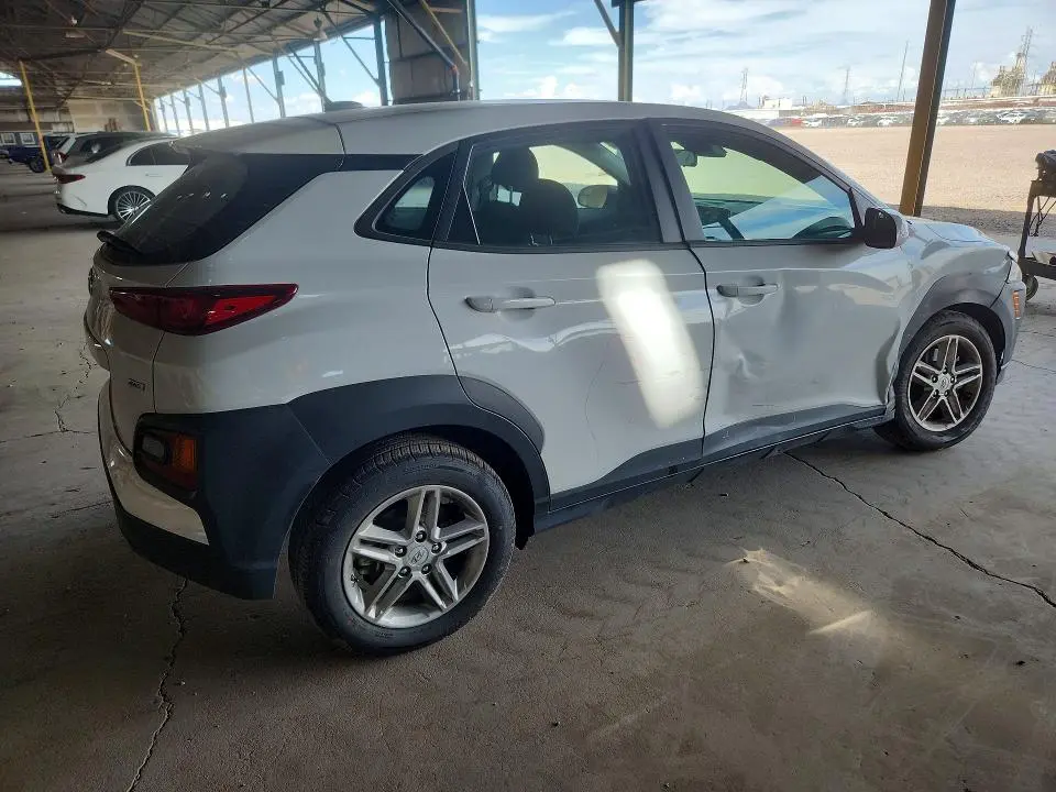 2021 HYUNDAI KONA SE  