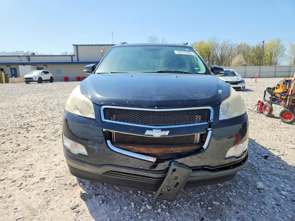 2011 CHEVROLET TRAVERSE LT  