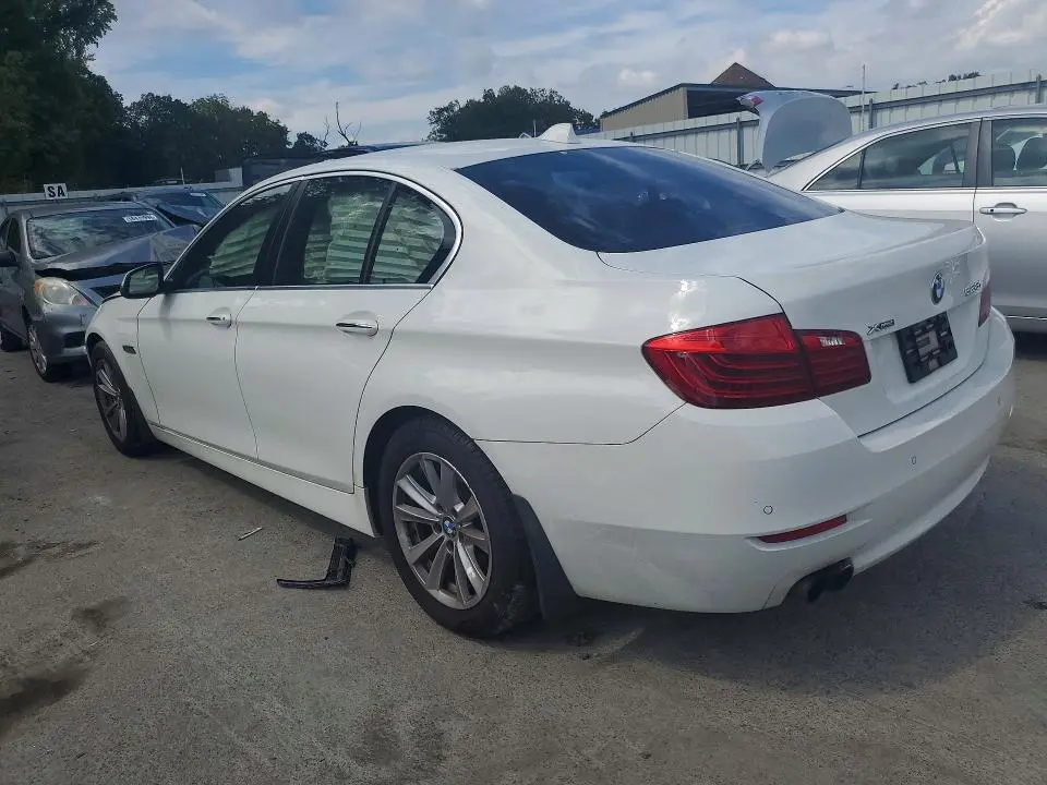2015 BMW 528 XI  