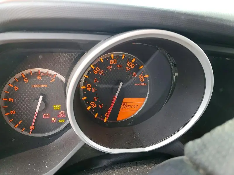 2010 TOYOTA 4RUNNER SR5  