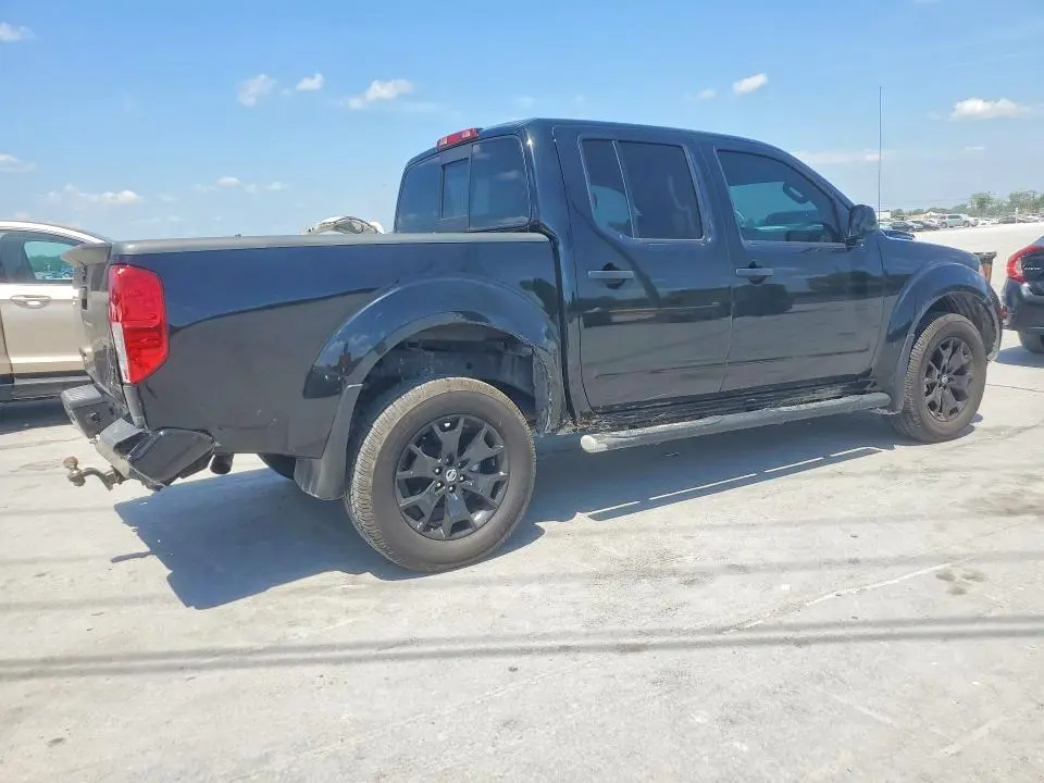 2021 NISSAN FRONTIER SV  