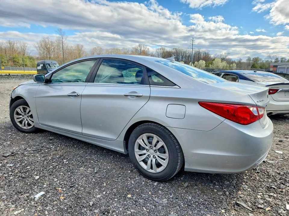2012 HYUNDAI SONATA GLS  