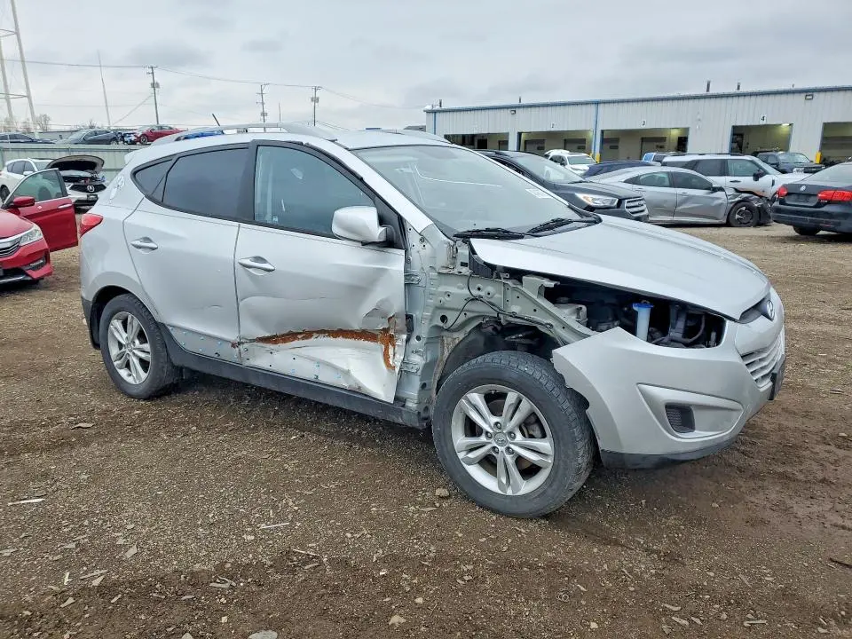 2011 HYUNDAI TUCSON GLS  