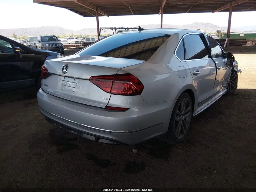2017 VOLKSWAGEN PASSAT 1.8T R-LINE
