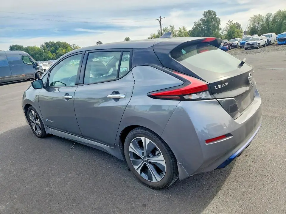 2018 NISSAN LEAF SL  