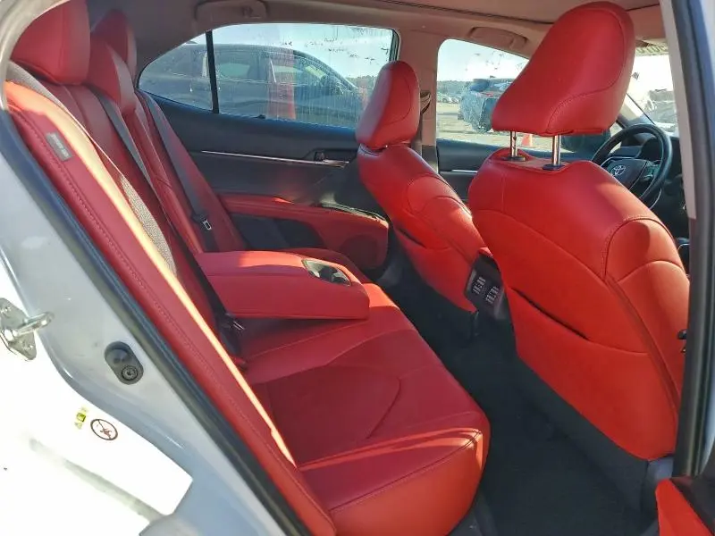 2018 TOYOTA CAMRY XSE  