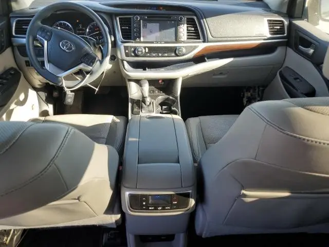 2016 TOYOTA HIGHLANDER LIMITED  
