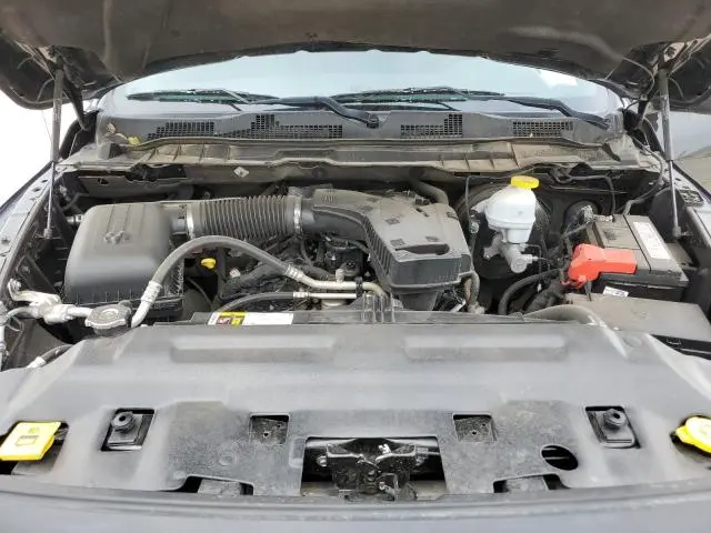 2021 RAM 1500 CLASSIC SLT  