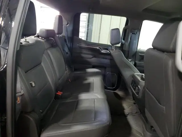 2023 GMC SIERRA K1500 SLT  