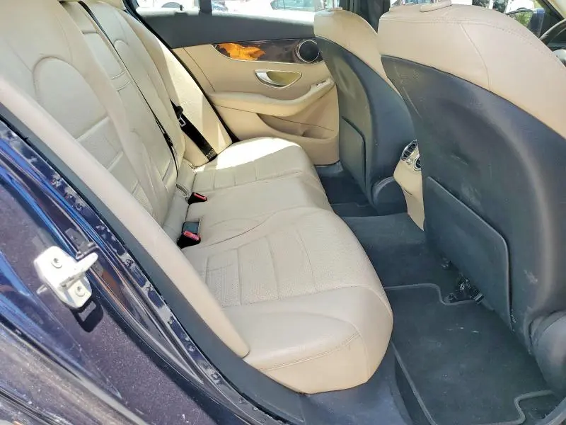2016 MERCEDES-BENZ C 300  